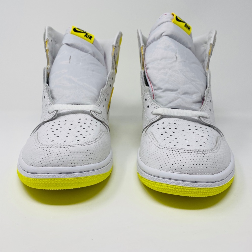 Jordan 1 Retro High OG “First Class Flight” - Picture 2 of 8